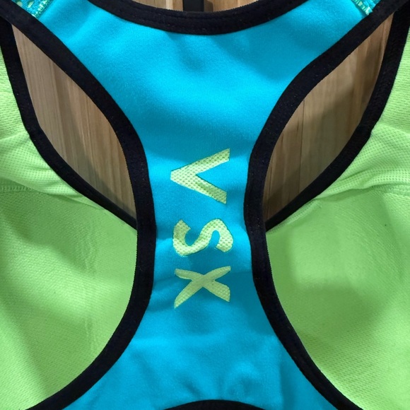 Victoria’s Secret VSX Vibrant Sports Bras Mesh Ventilation Activewear Sporty - Picture 12 of 13